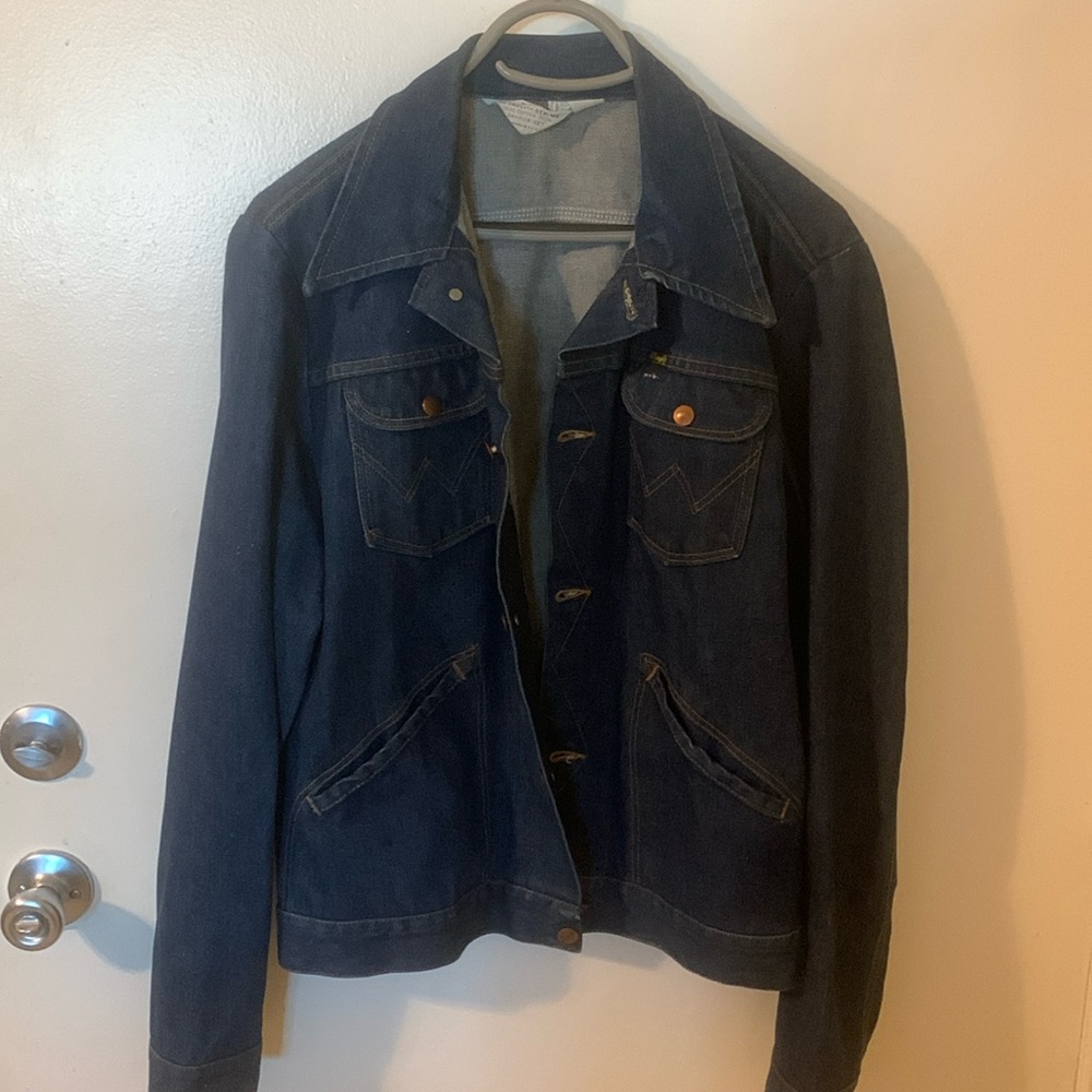 Vintage Wrangler Denim Jacket “made in USA” size 42L (M/L)